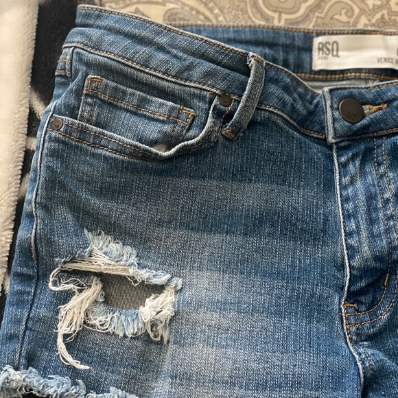 Shorts - Picture 4 of 4